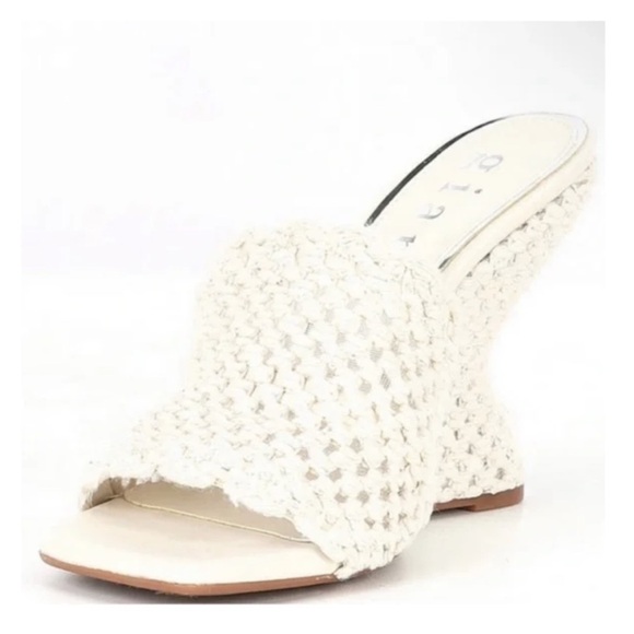 NWOT Gianni Bini Regina Knit Ivory Square Toed Cutout Wedge Sandal - Picture 1 of 6